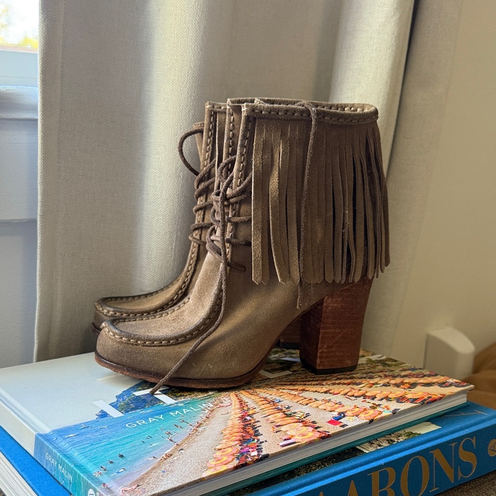 FRYE - Fringed Tan Ankle Boots